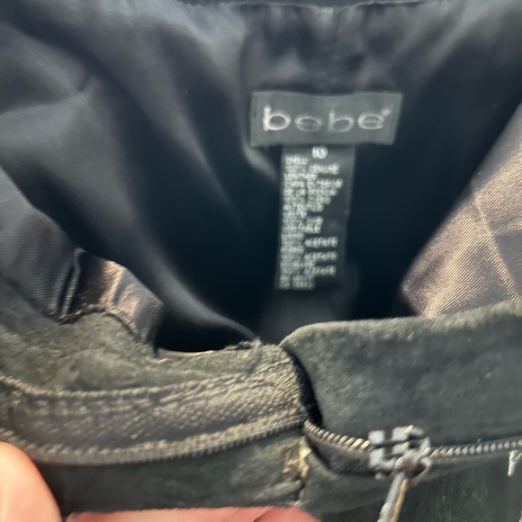 BEBE Boot-Cut Leather Trousers with Front Leg Split & White Stitching, Sz 10 - Picture 13 of 13